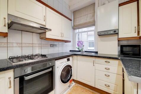 Kitchen new.jpeg