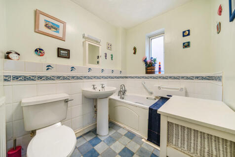 1353685-5-68c2b7e...