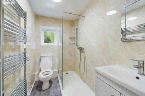 Mayfield Court, Moseley, B13 9HS photo 4