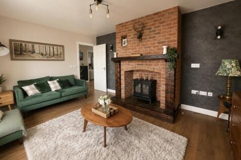 DOVEDALE LIVING ROOM 1.jpeg