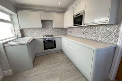 Kayne Close, Kingswinford photo 4