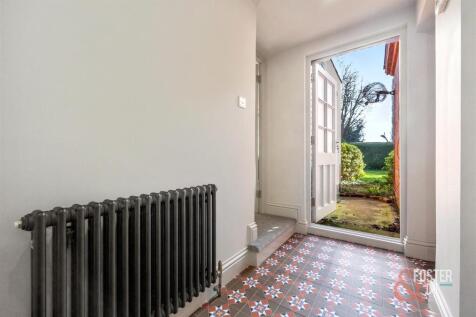 Grand Avenue 8 Flat 9-008.jpg