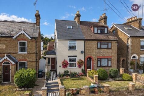 4-bed semi-detached on High Street, Rickmansworth, £2,750/mo