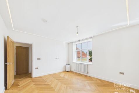 Townsend Road, Minehead - Luxury One-Bedroom Apartment Situated on the First Floor photo 4
