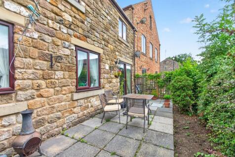 14lowmillcourt-25.jpg