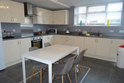 Room H, The Woodston, Belsize Avenue, PE2 9HX photo 5