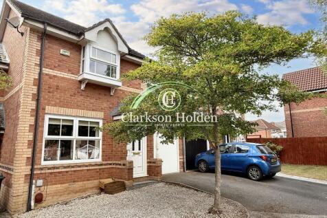 Preston, PR2 - property photo