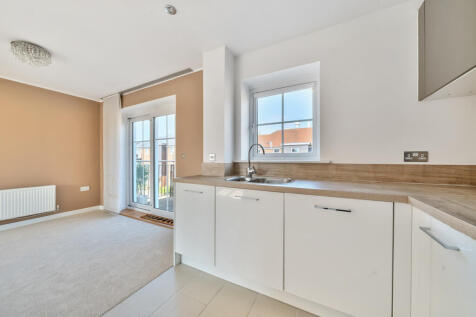 18-682315a6e8d8f-...