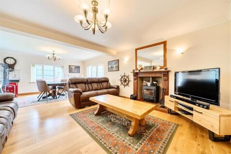 17 Welton Road