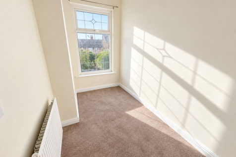 Kenworthy Avenue, Ashton-Under-Lyne, OL6 photo 5