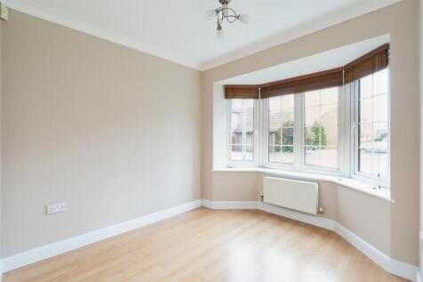 77 Appletrees Crescent, Bromsgrove, B61 0UD DML141