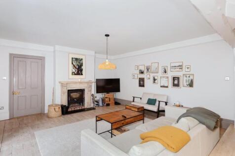 Church Farm House_51.jpg