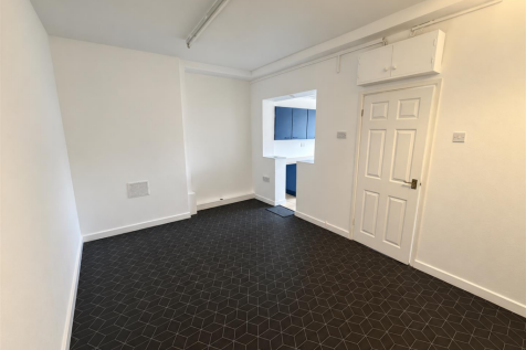 Burton Street, South Elmsall, Pontefract photo 4