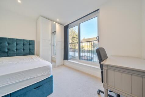 1385899-9-69272cf...