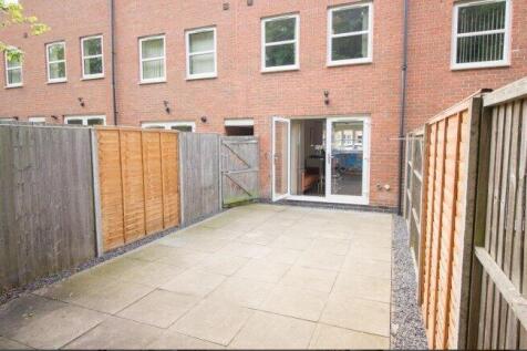 blue-fox-close-le3-0ee-992445