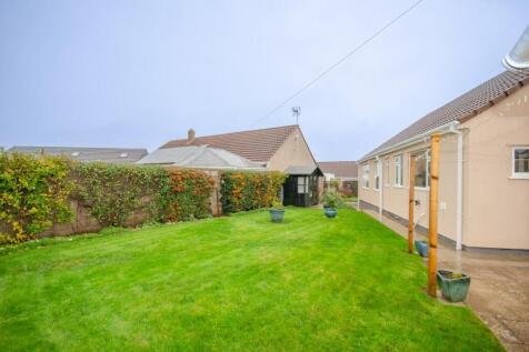 Rear garden pic 3.jpg