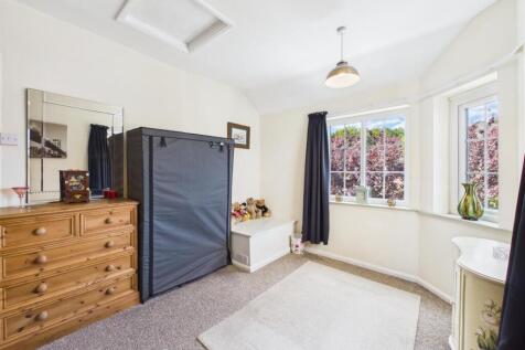 Bedroom: