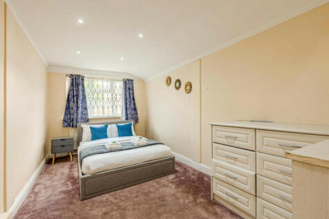 Woodfield Avenue, Streatham, SW16 photo 5