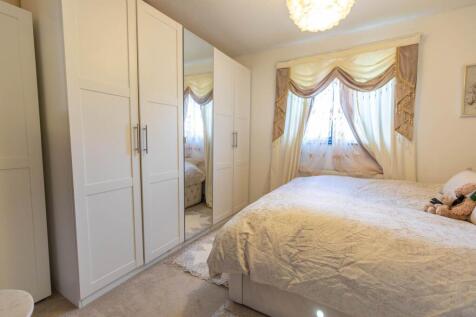 Watermoor Close, Springbank photo 5