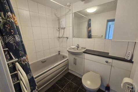 Stanley Court, Sydenham, Leamington Spa photo 4