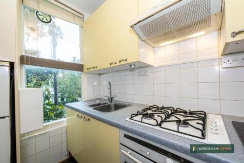 Godolphin Road 3@85-010 LR - JT.jpg