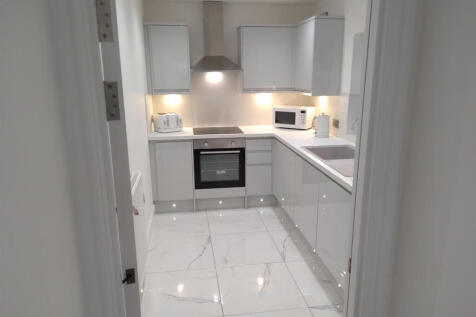 3-bed flat on Stonewell, Lancaster, £2,145/mo