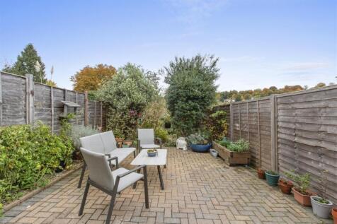 Totteridge Avenue-10.jpg