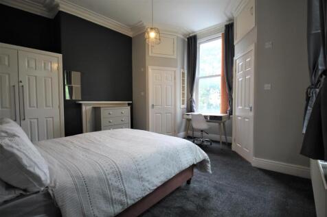 Norwood Grove, Hyde Park, Leeds, West Yorkshire, LS6 photo 4