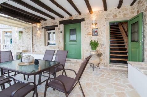 Downstairs dining area