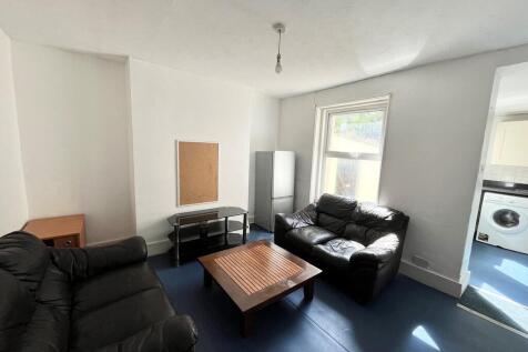 Lounge 1