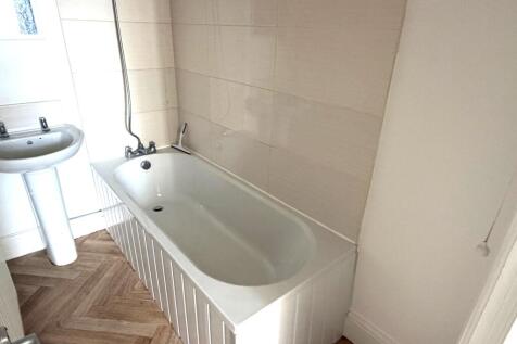 Bathroom T202609161150.jpg