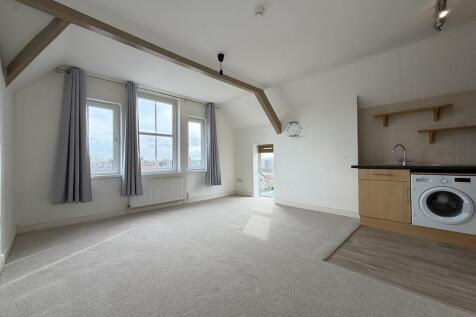 Alphington Road, Exeter photo 3