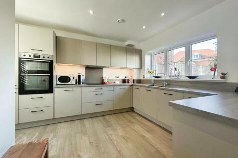 c9d570f2-Kitchen ...