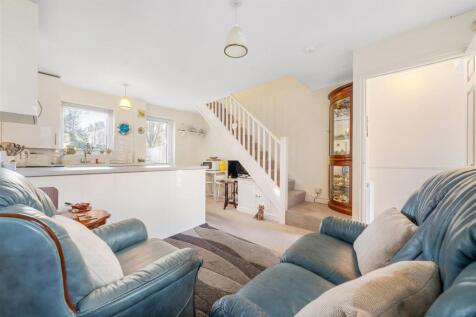 Byron Close-2.JPG