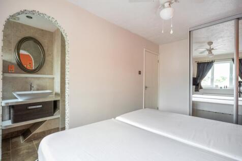 1348785-5-68b82b31b28d1