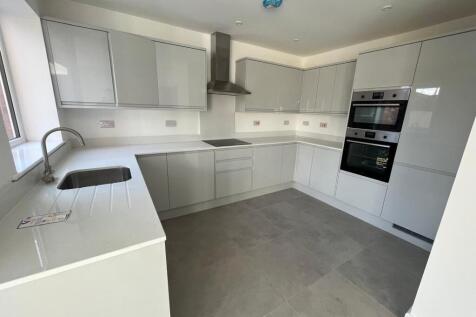 Hurcott Road, DY10 photo 4