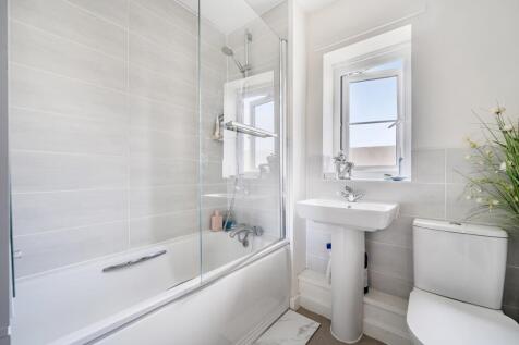 1365475-3-68e795748ffb6