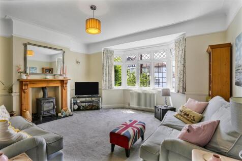 1726291586 - 7 Salisbury Road, SM5 - 28.jpg