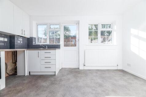 9 Suthers Road (7 of 18).jpg