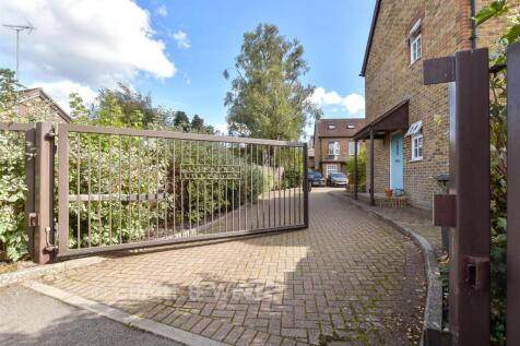 Driveway/Parking