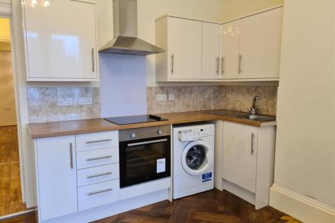 Whitehall Road, Flat 1 - Kitchen.jpg