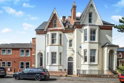 7-bed house on Union Road, Leamington Spa, Warwickshire, CV32, £3,885/mo