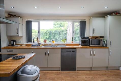 Kitchen (2)