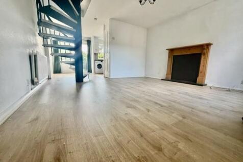 Living Space 2.jpg