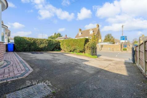 Driveway/Parking