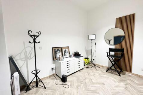 Beauty Room