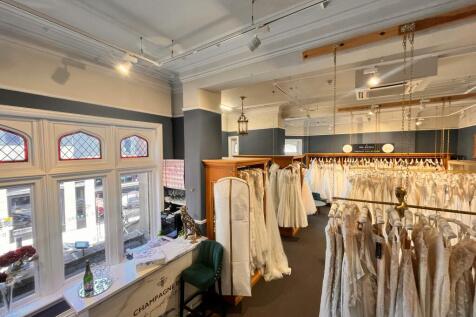 Retail Property (high street) to rent Image 7