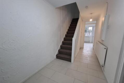 Buttermere Close, Bletchley, Milton Keynes, MK2 3DG photo 4
