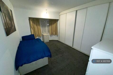 1-bed house on Walsall Road, Perry Barr, Birmingham, B42, £475/mo