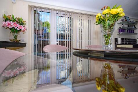 Kitchen/ Dining Room/ Breakfast Room